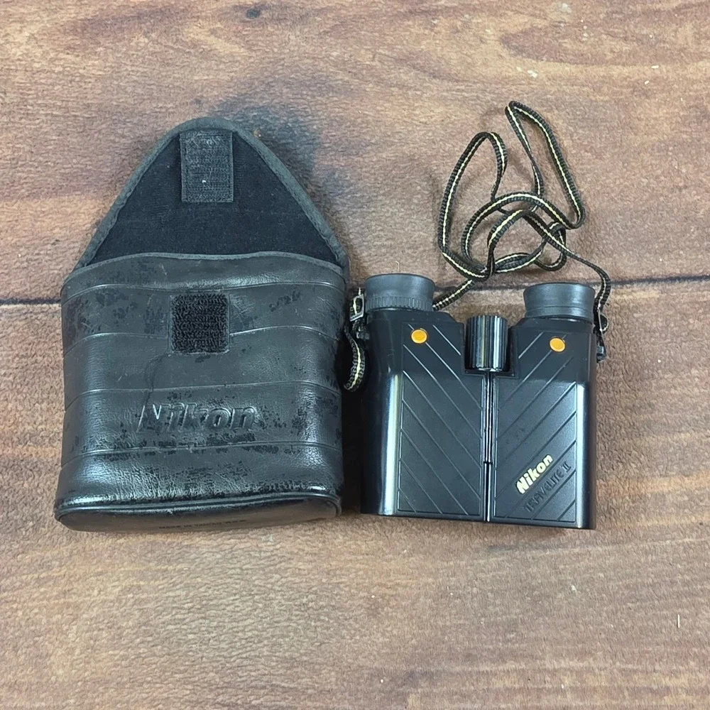 Nikon Travelite II Binoculars Adult 9x25 Black Good 5.6 Field of View Case